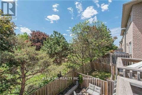 22 - 2280 Baronwood Drive, Oakville, Ontario  L6M 5J8 - Photo 17 - W13622096