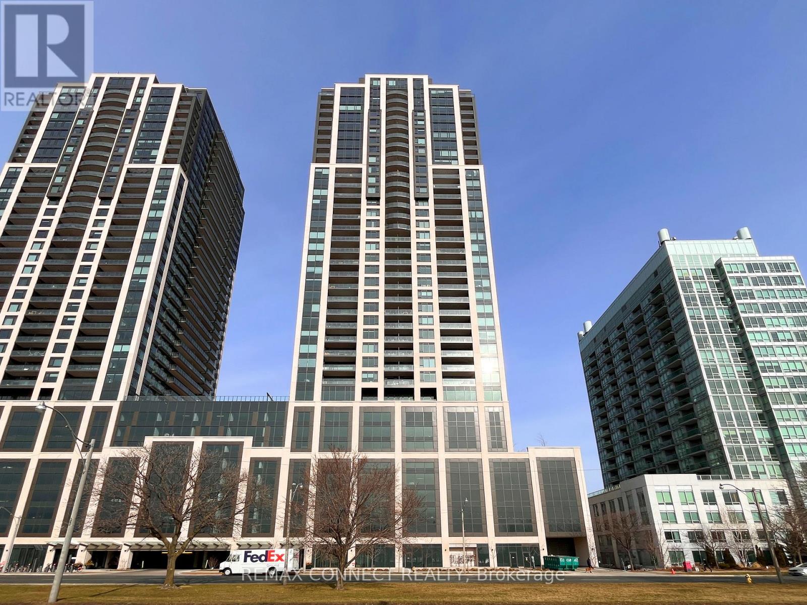 2208 - 1926 Lake Shore Boulevard W, Toronto, Ontario  M6S 1A1 - Photo 2 - W13622116