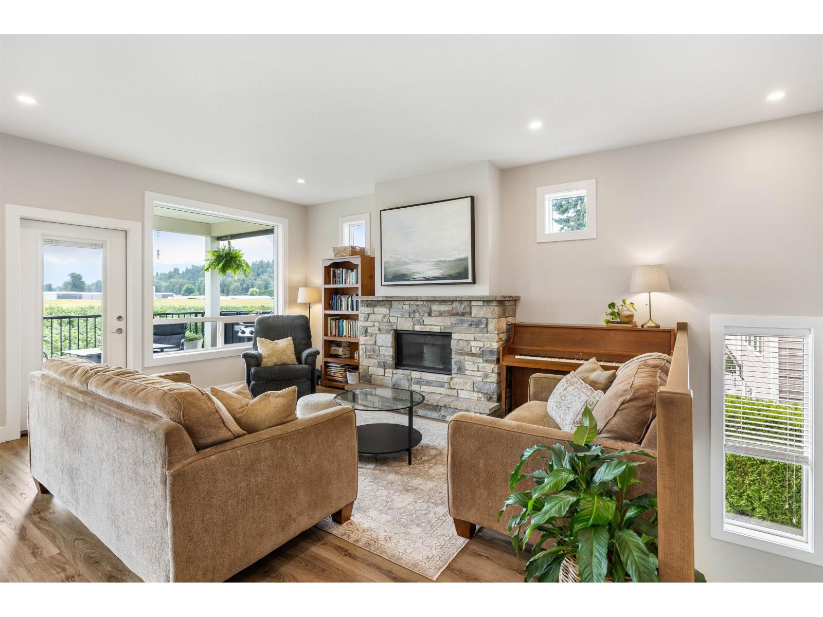 10392 Wedgewood Drive, Fairfield Island, Chilliwack, British Columbia  V2P 6B9 - Photo 4 - R3151128