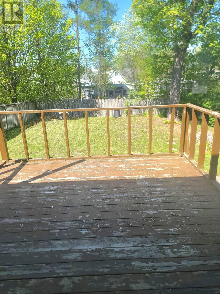43 Poplar Rd, Elliot Lake, Ontario  P5A 2J4 - Photo 5 - SM261229