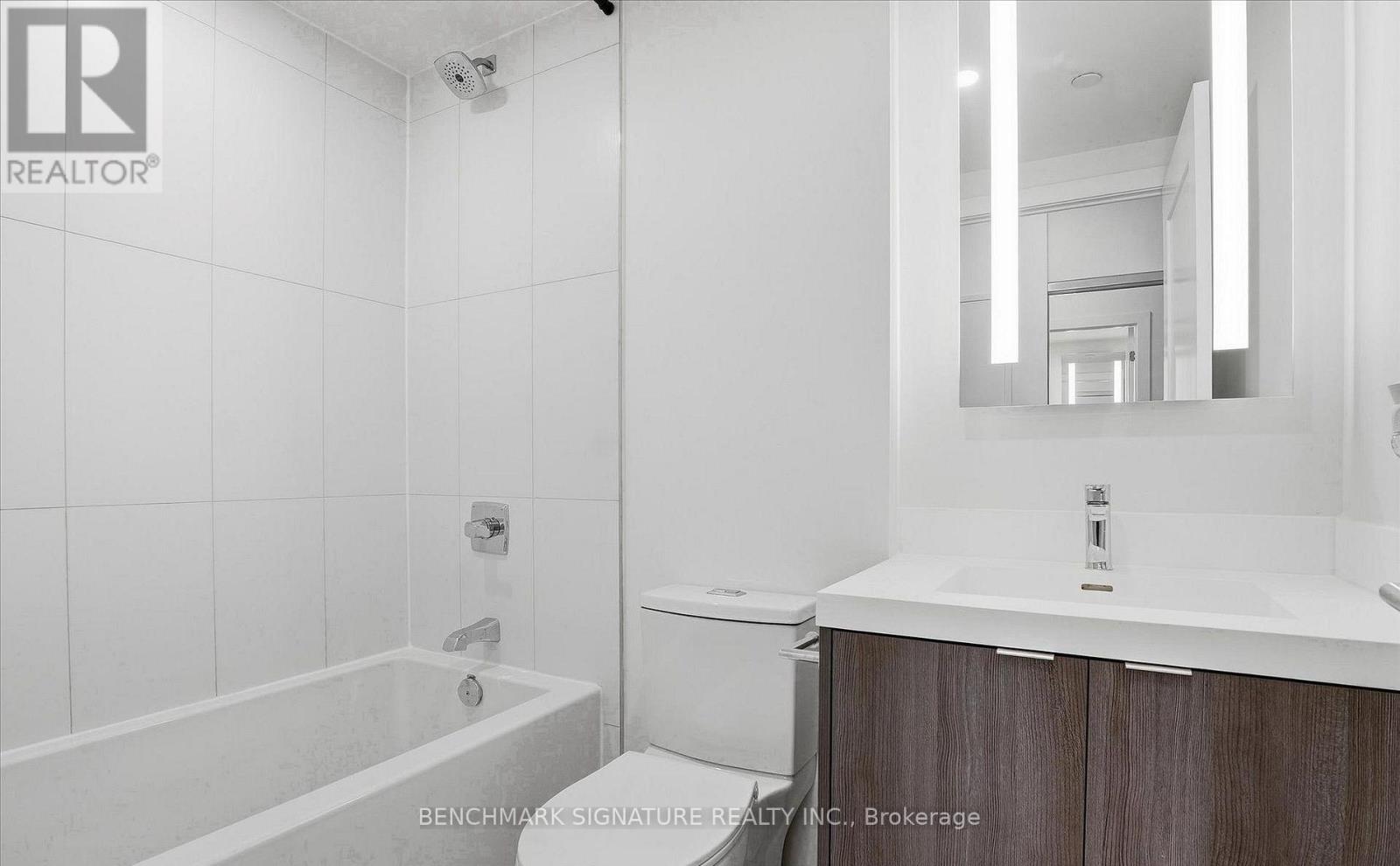 206 - 30 Inn On The Park Drive, Toronto, Ontario M3C 0P7 - Photo 10 - C13621370