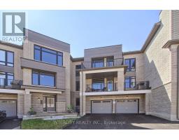 130 BLICK CRESCENT, Aurora, Ontario