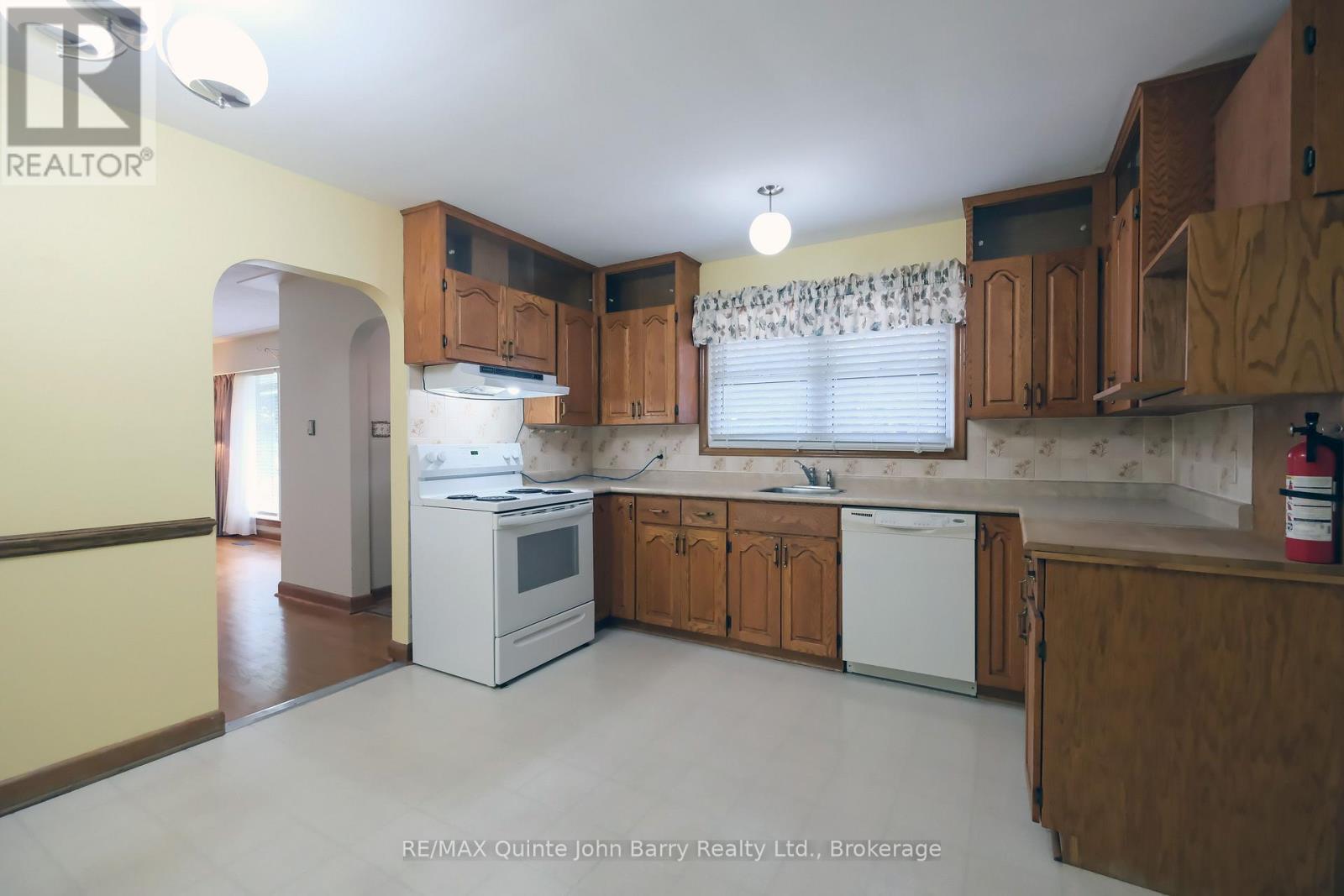 14 Gould Street, Quinte West, Ontario  K8V 1Y6 - Photo 12 - X13622246