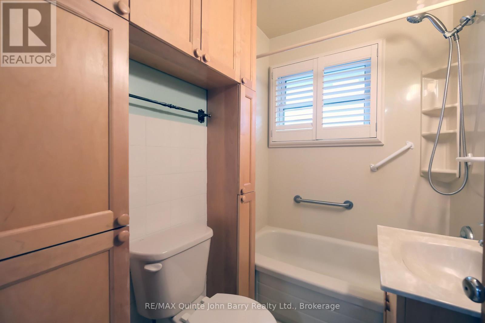 14 Gould Street, Quinte West, Ontario  K8V 1Y6 - Photo 15 - X13622246
