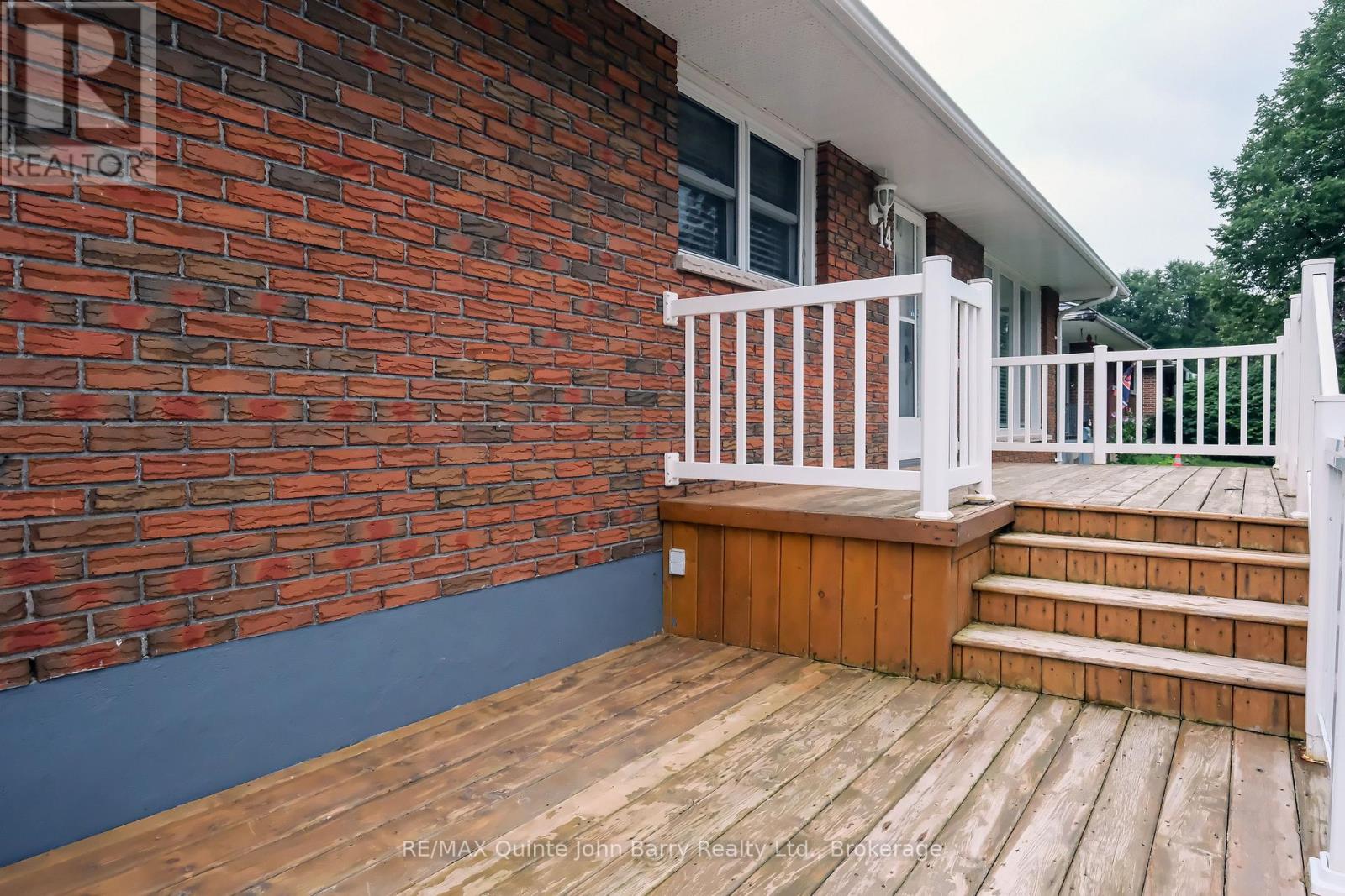 14 Gould Street, Quinte West, Ontario  K8V 1Y6 - Photo 3 - X13622246