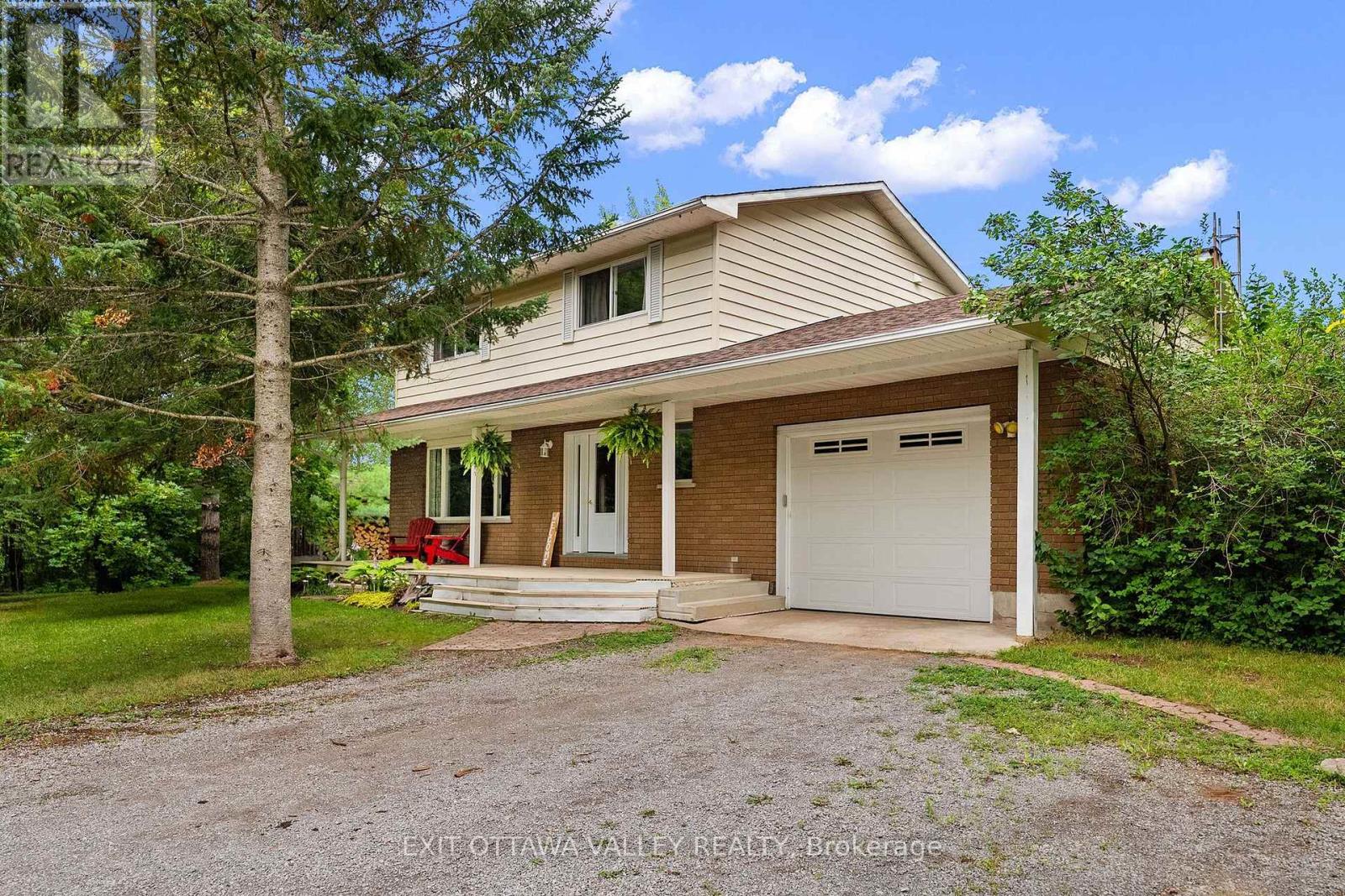 1292 GREEN LAKE ROAD, North Algona Wilberforce, Ontario