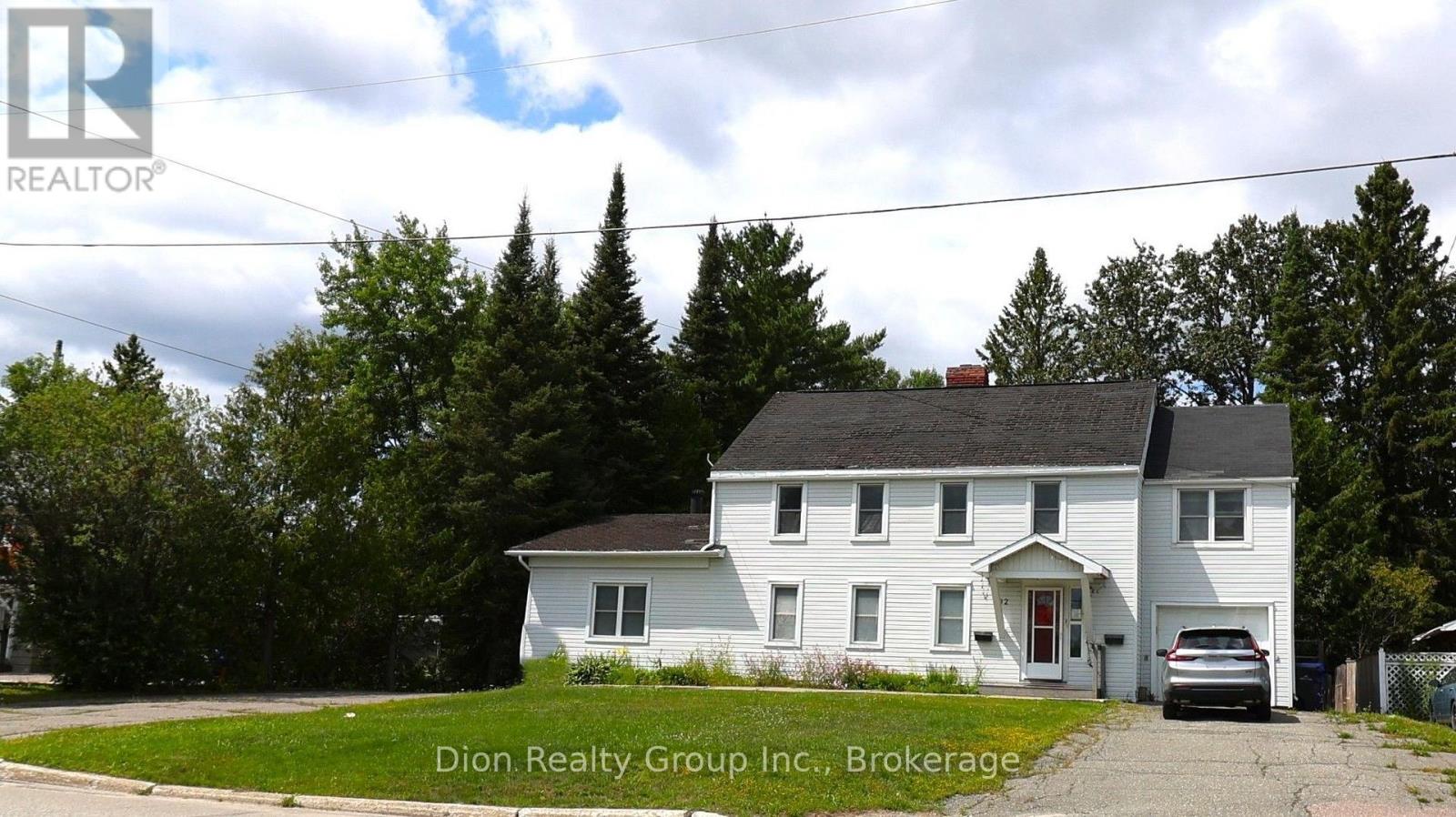 102 Government Road E, Kirkland Lake, Ontario P2N 1A8 - Photo 1 - T13622308
