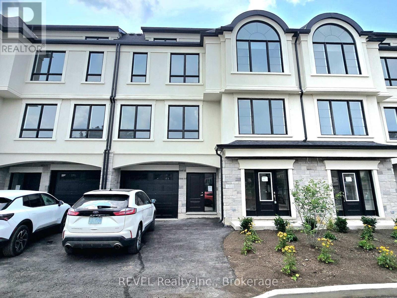 2 - 15 Lake Street, Grimsby, Ontario L3M 2G4 - Photo 3 - X13622334