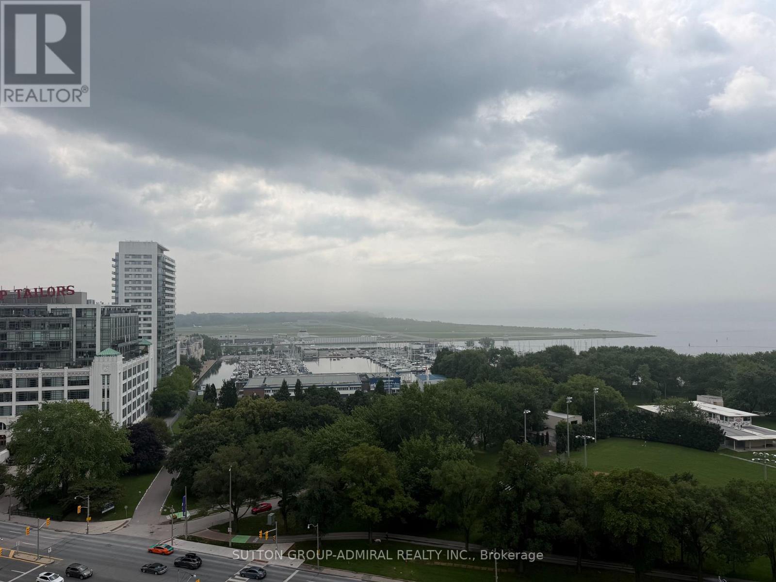 1602 - 215 Fort York Boulevard, Toronto, Ontario  M5V 4A2 - Photo 11 - C13622218