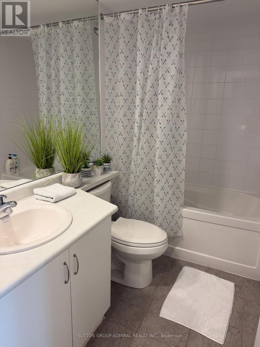 1602 - 215 Fort York Boulevard, Toronto, Ontario  M5V 4A2 - Photo 7 - C13622218