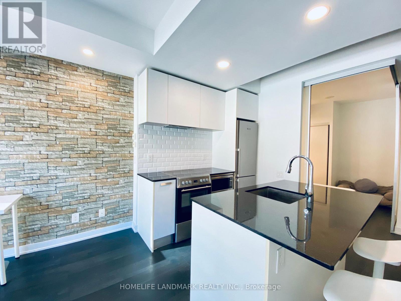 304 - 57 St Joseph Street, Toronto, Ontario  M5S 0C5 - Photo 6 - C13622228