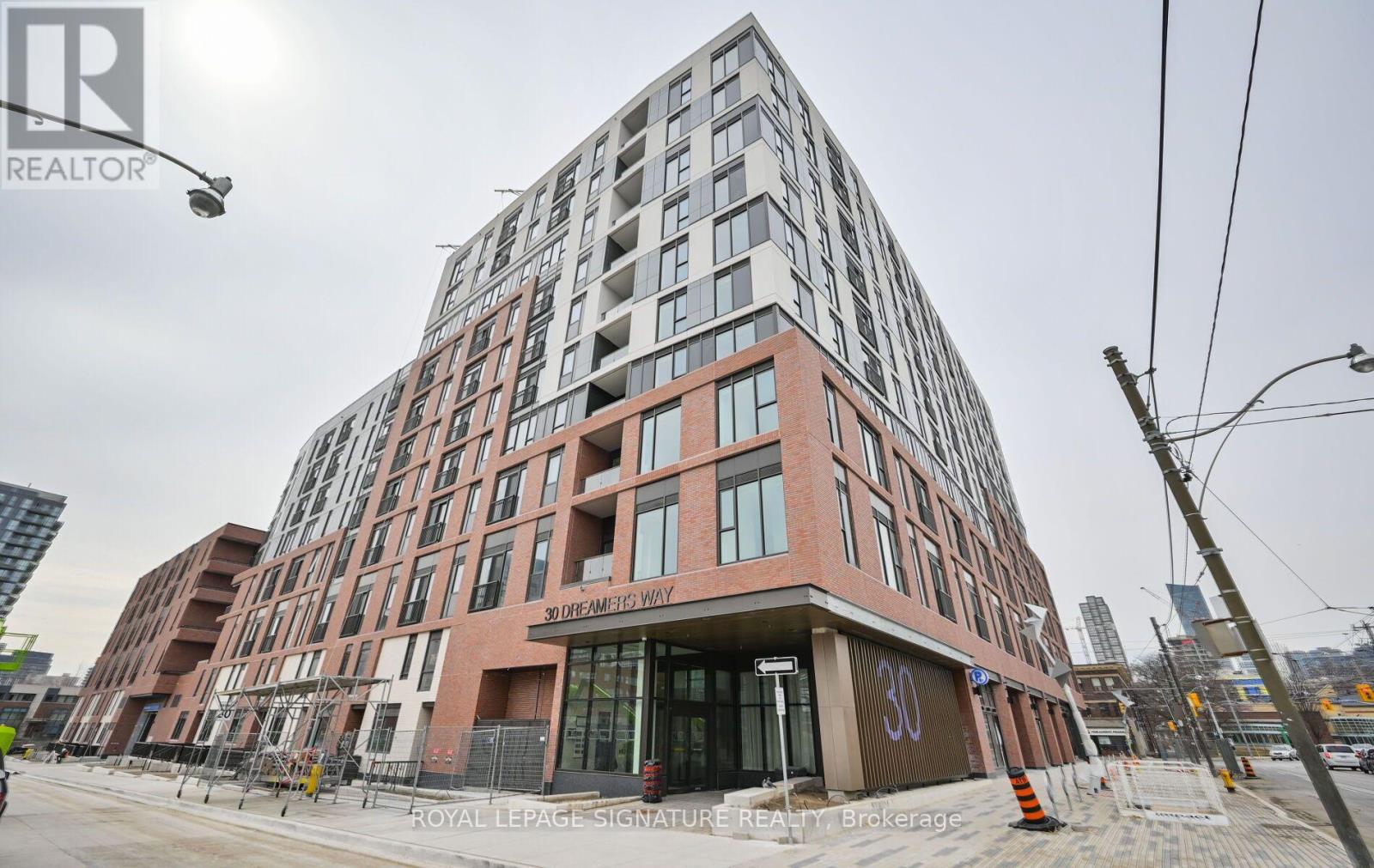825 - 30 Dreamers Way, Toronto, Ontario  M5A 0Y7 - Photo 2 - C13622240