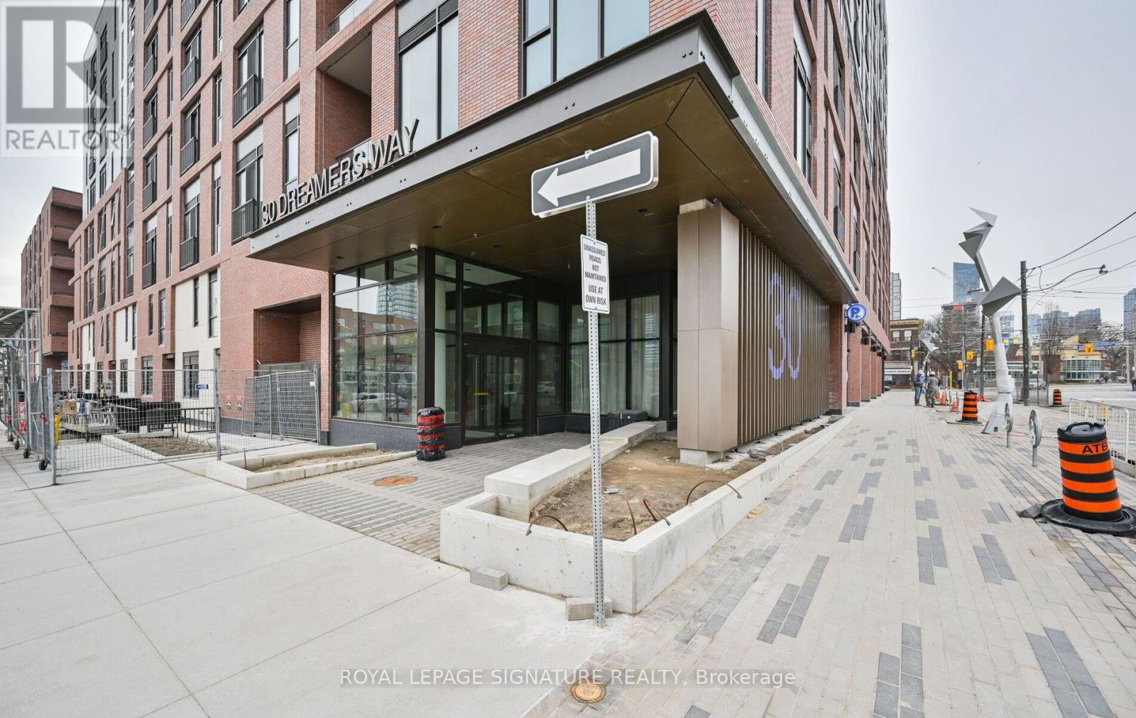 825 - 30 Dreamers Way, Toronto, Ontario  M5A 0Y7 - Photo 3 - C13622240
