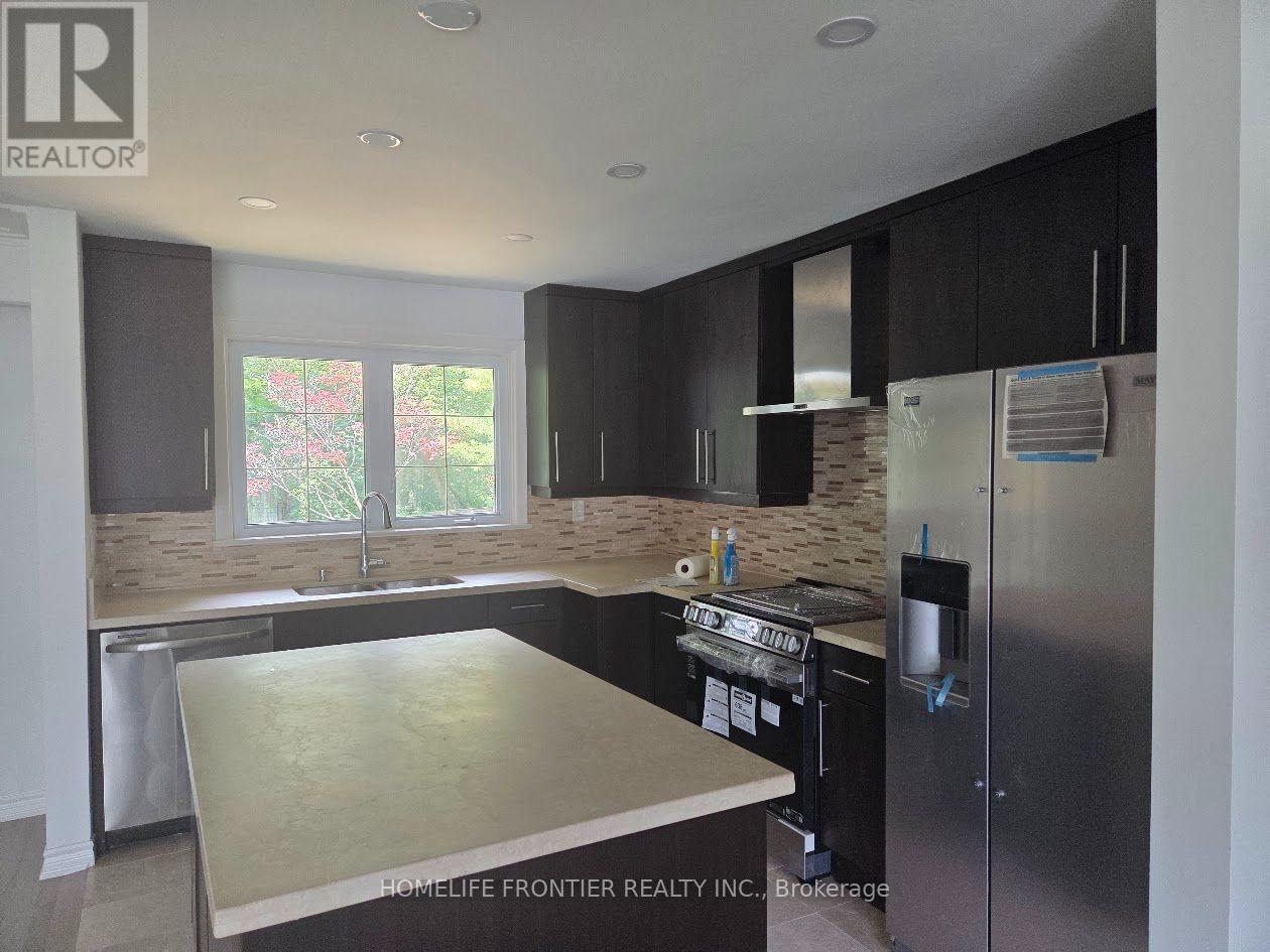102 Betty Ann Drive, Toronto, Ontario  M2N 1X2 - Photo 5 - C13622290