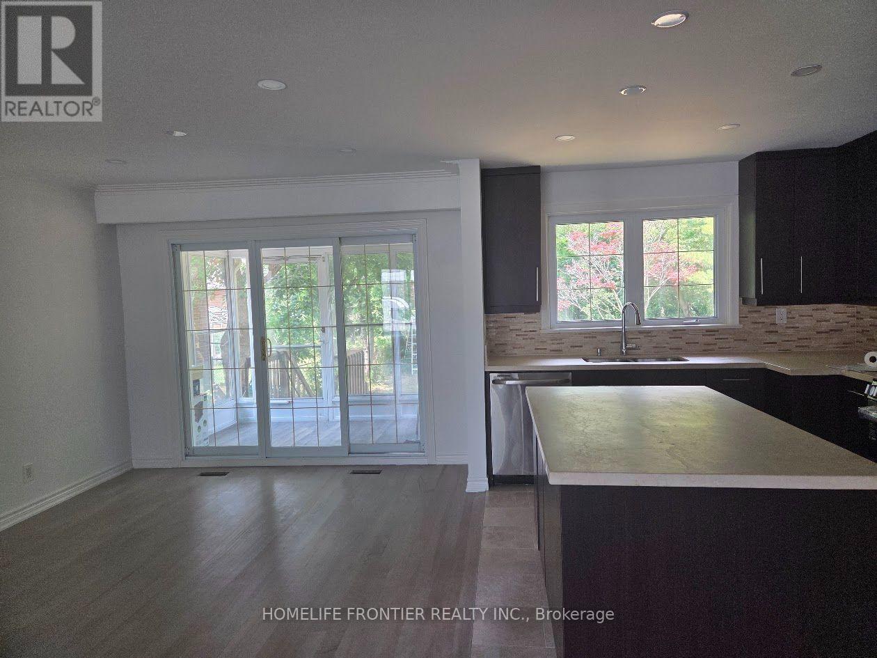 102 Betty Ann Drive, Toronto, Ontario  M2N 1X2 - Photo 6 - C13622290