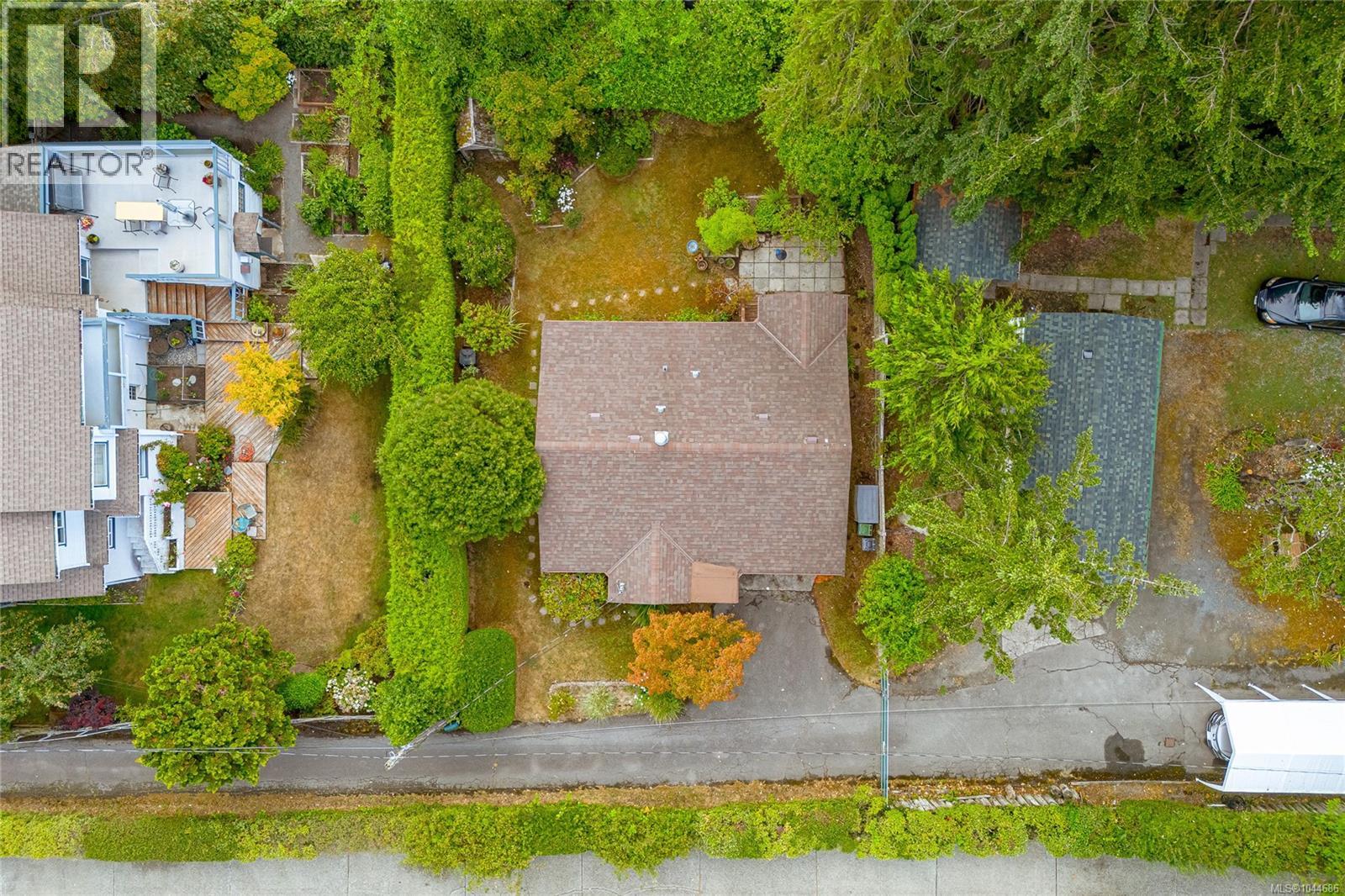 A-1143 Munro St, Esquimalt, British Columbia  V9A 5P3 - Photo 7 - 1044686