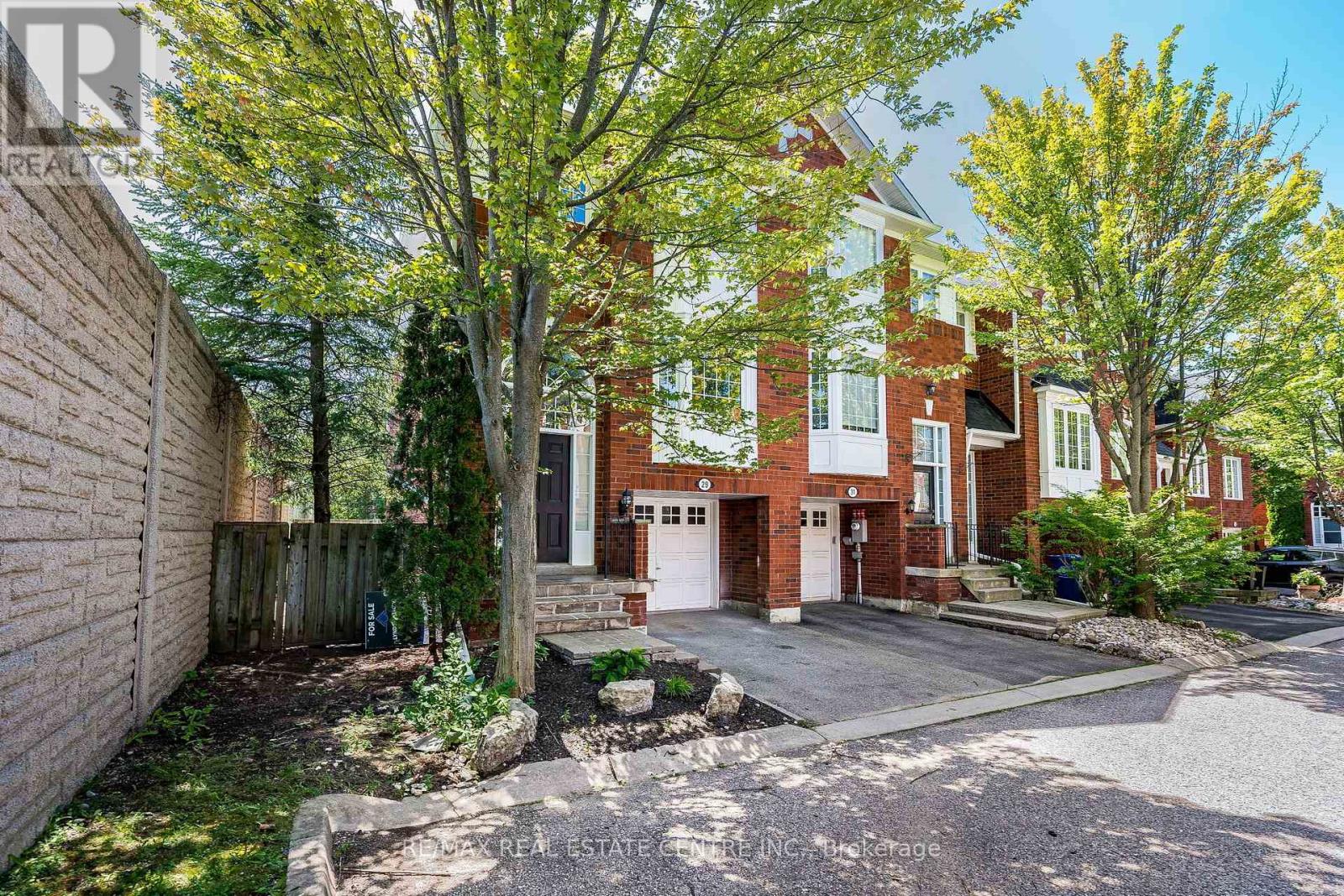 29 Mosaics Avenue, Aurora, Ontario  L4G 7L5 - Photo 3 - N13622188