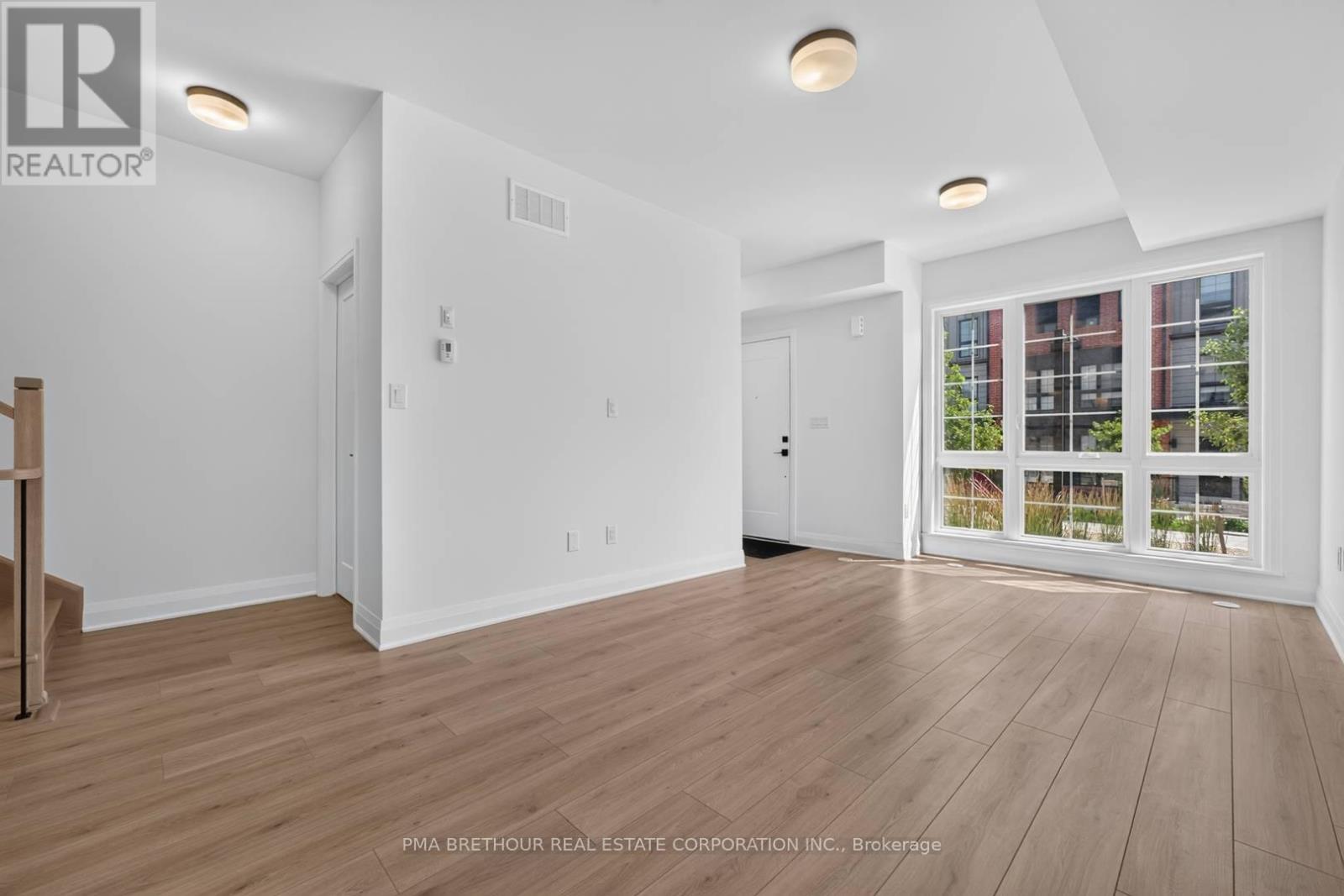 52 Burleigh Mews, Vaughan, Ontario  L4J 8A2 - Photo 7 - N13622238