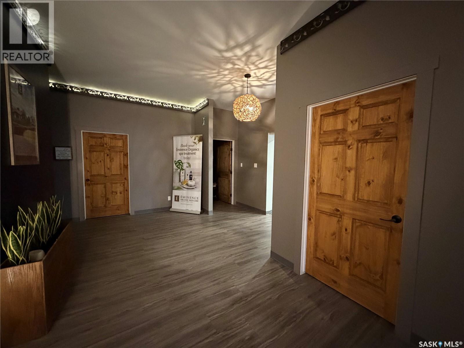 35 Smith Street W, Yorkton, Saskatchewan  S3N 0H9 - Photo 24 - SK040386