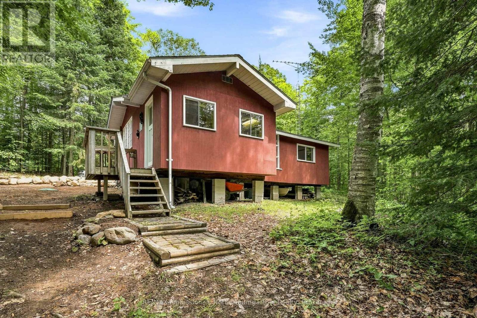 1075 Nanook Lane, Highlands East, Ontario  K0M 1S0 - Photo 2 - X13622254