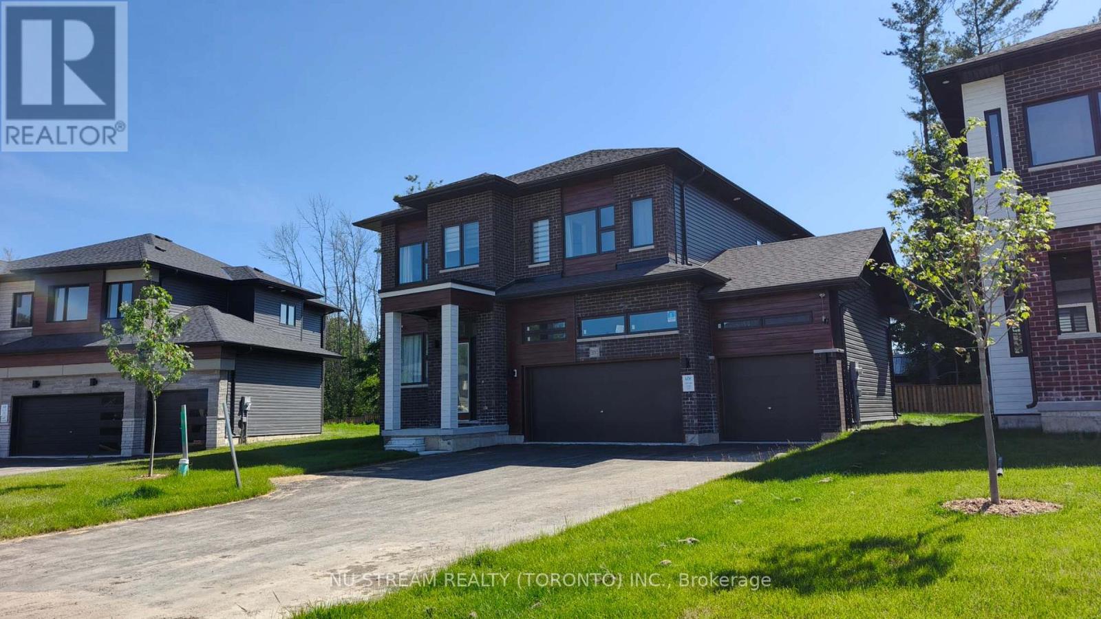 3185 Searidge Street, Severn (West Shore), Ontario  L3V 8R1 - Photo 1 - S13622172