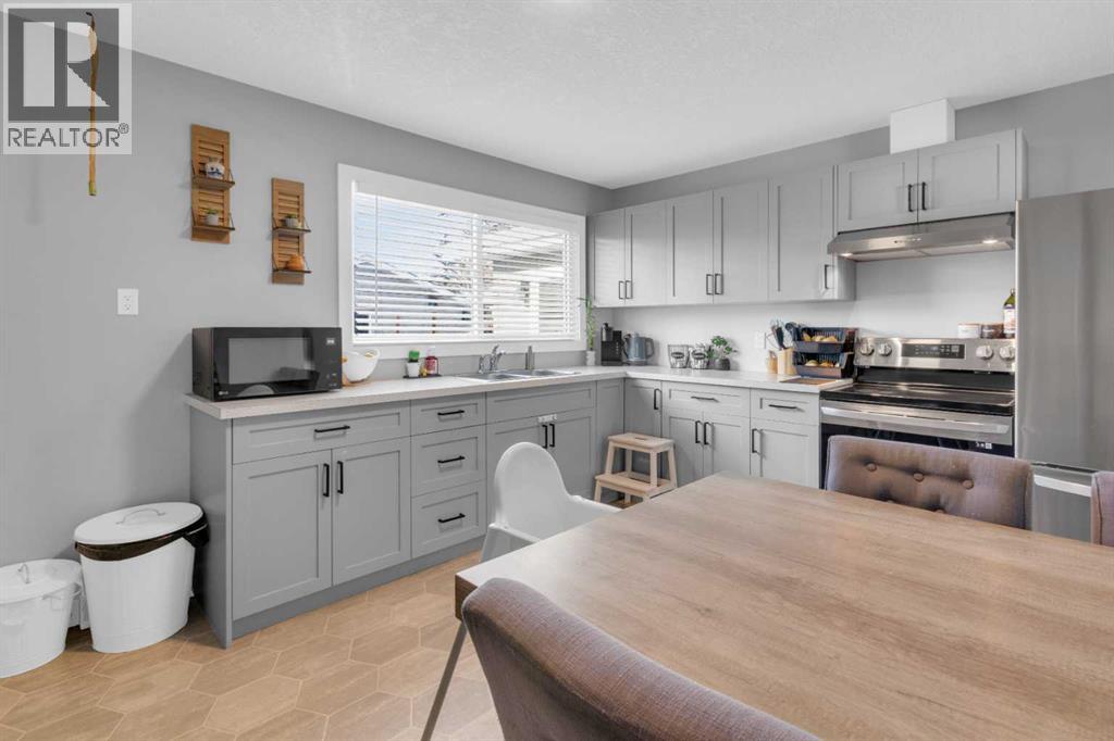 2231 39 Street SE, Calgary, Alberta  T2B 1A6 - Photo 9 - A2311795
