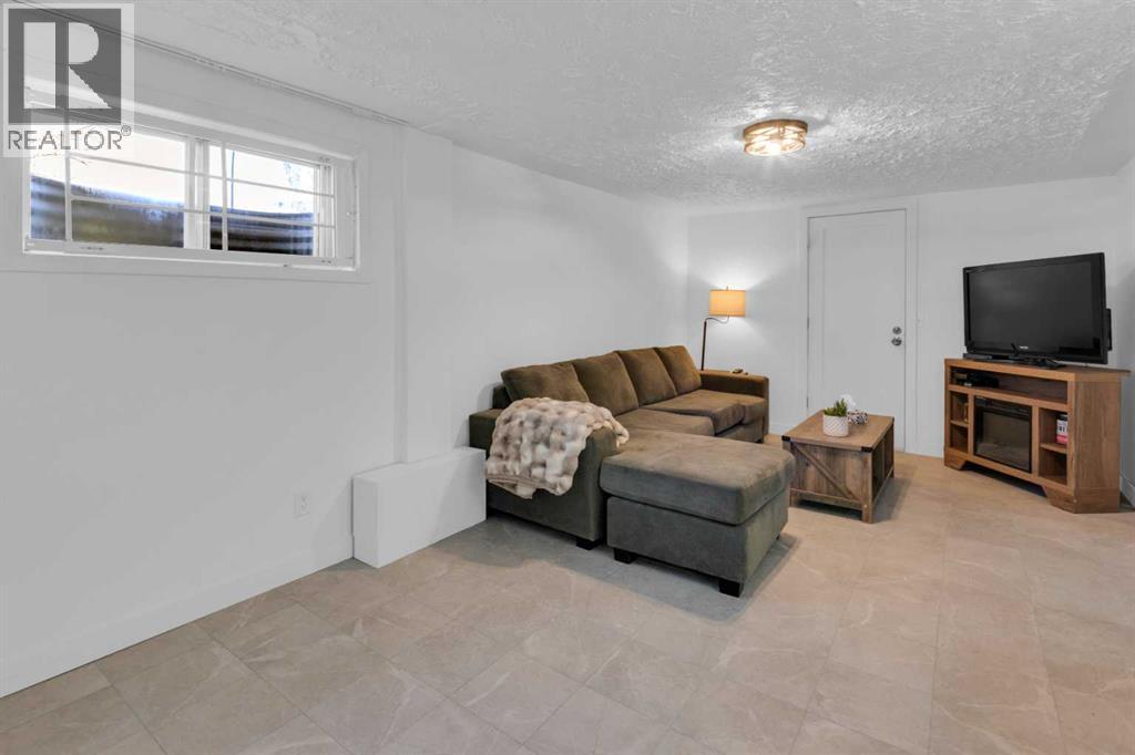 2231 39 Street SE, Calgary, Alberta  T2B 1A6 - Photo 16 - A2311795