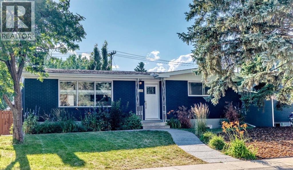 411 Woodland Crescent SE, Calgary, Alberta  T2J 1J7 - Photo 1 - A2332815