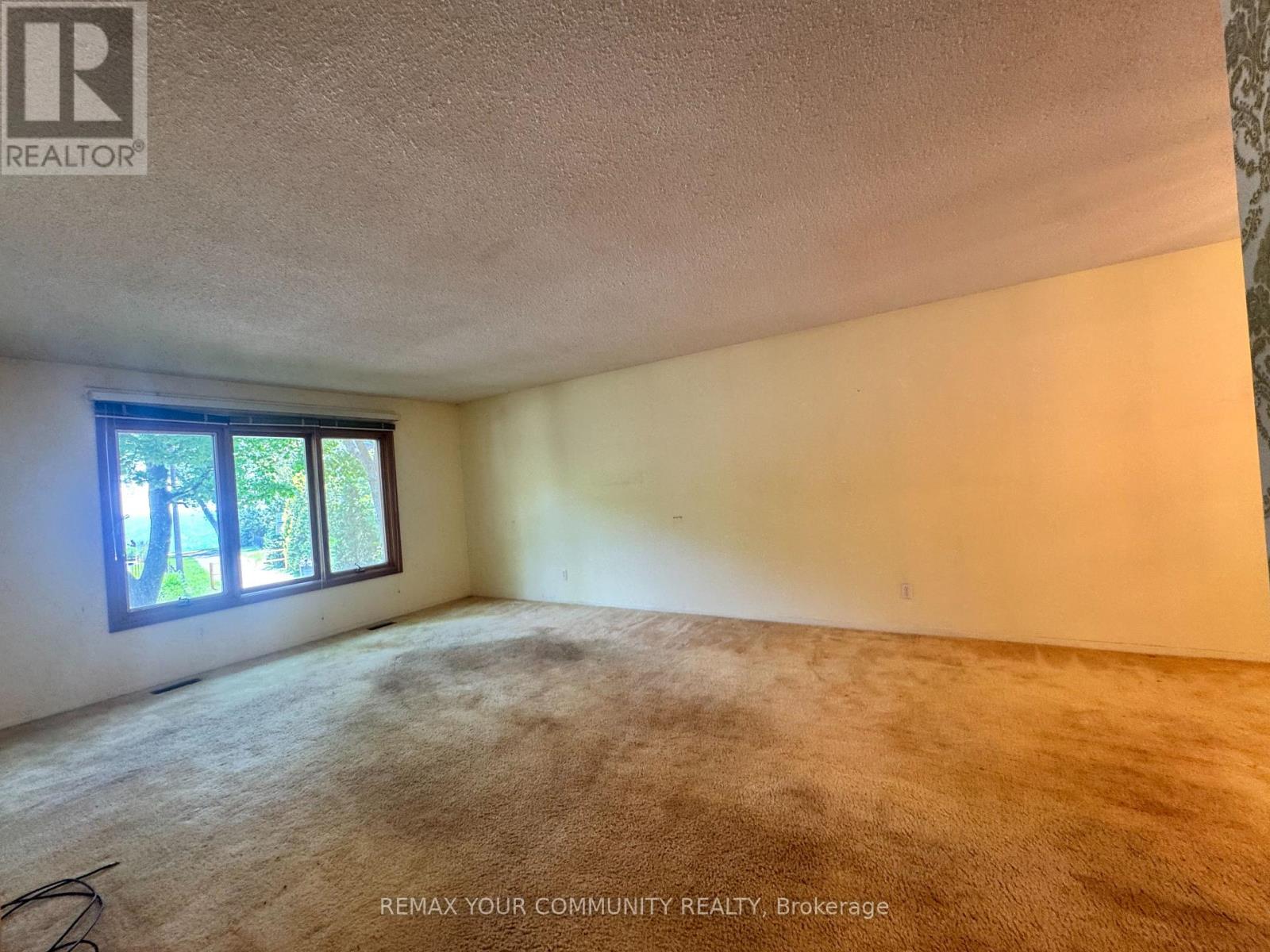 2063 Waters Edge Drive, Oakville, Ontario  L6L 1A3 - Photo 4 - W13622126