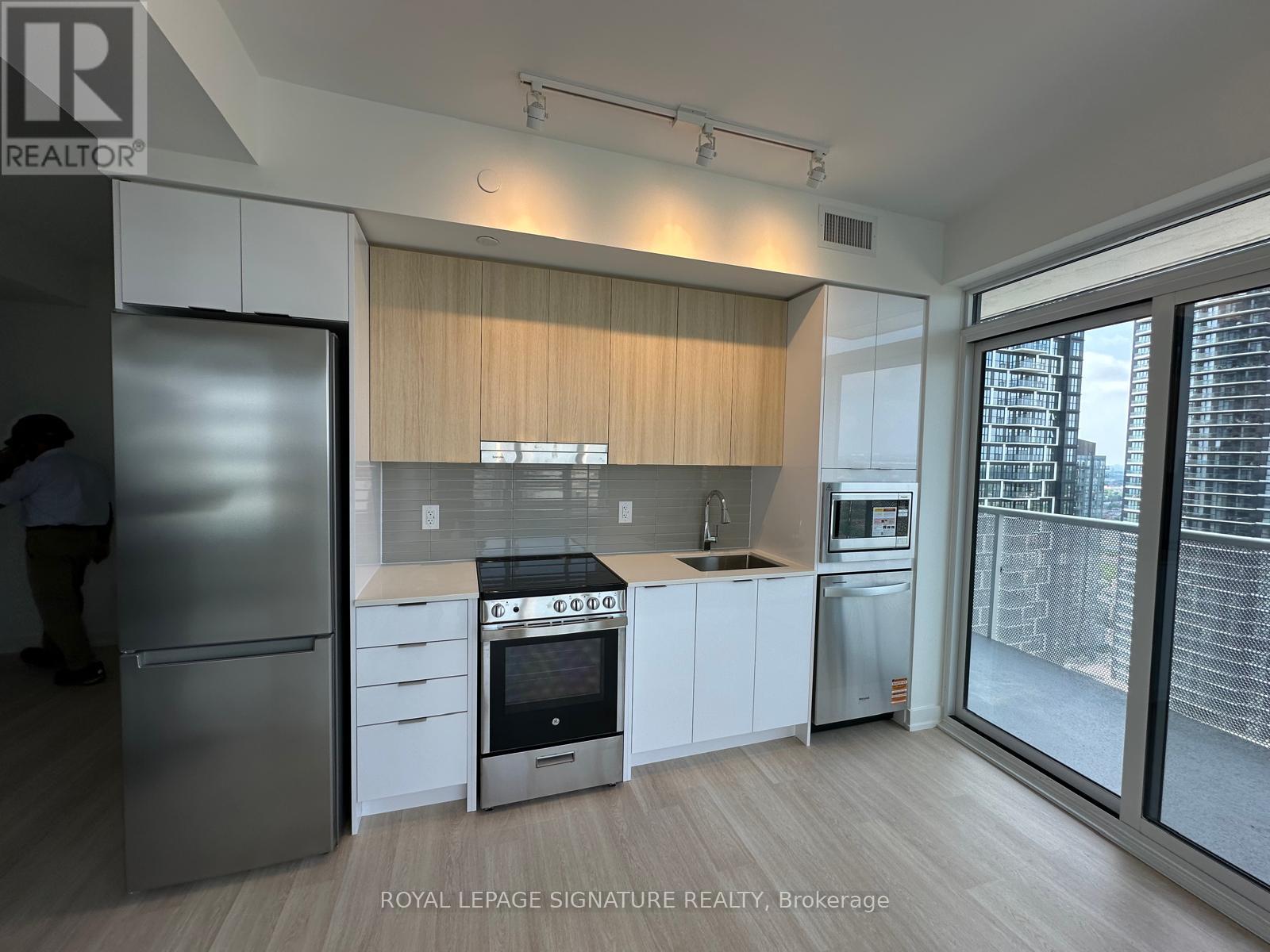2208 - 5105 Hurontario Street, Mississauga, Ontario  L4Z 0C9 - Photo 8 - W13622140