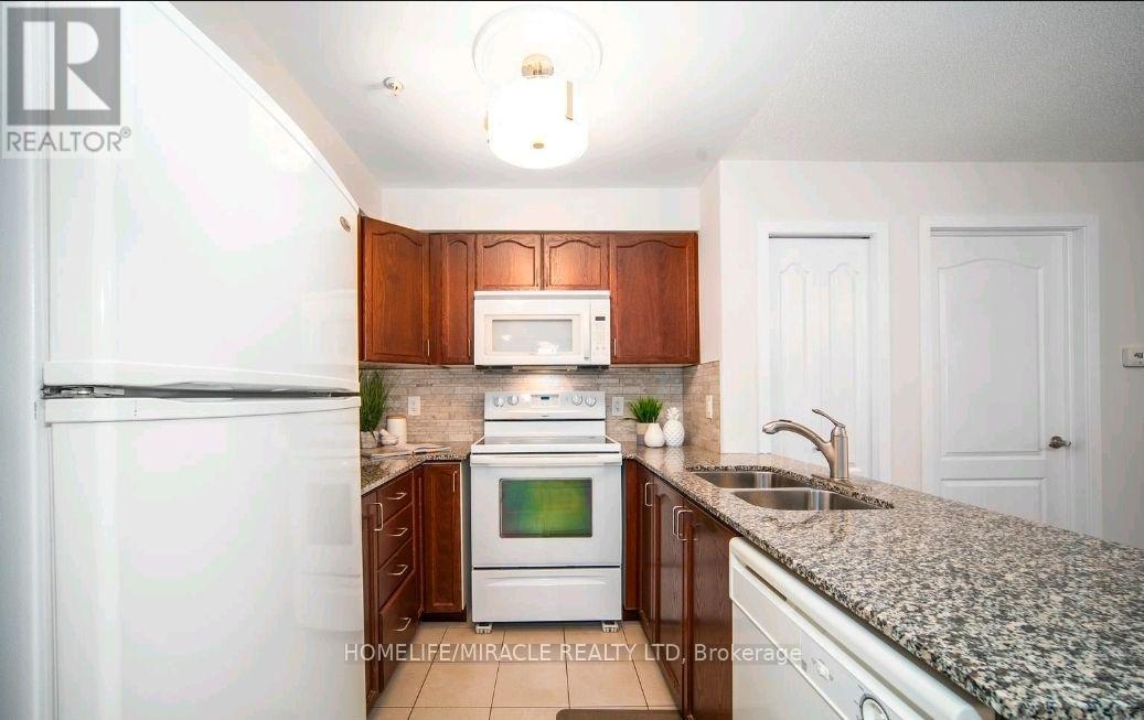2203 - 6 Dayspring Circle, Brampton, Ontario  L6P 2Z6 - Photo 6 - W13622166