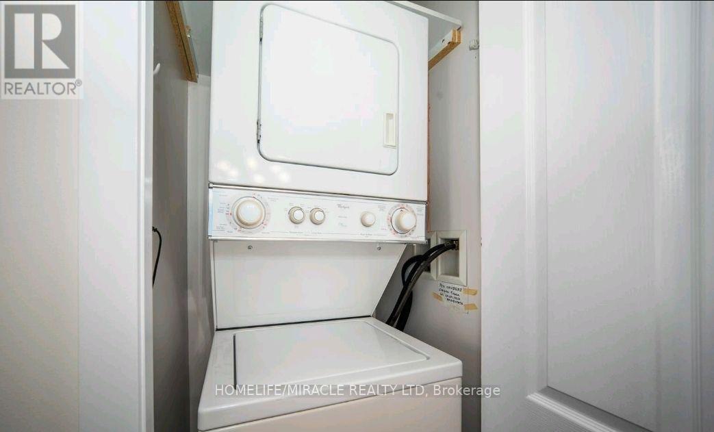 2203 - 6 Dayspring Circle, Brampton, Ontario  L6P 2Z6 - Photo 8 - W13622166