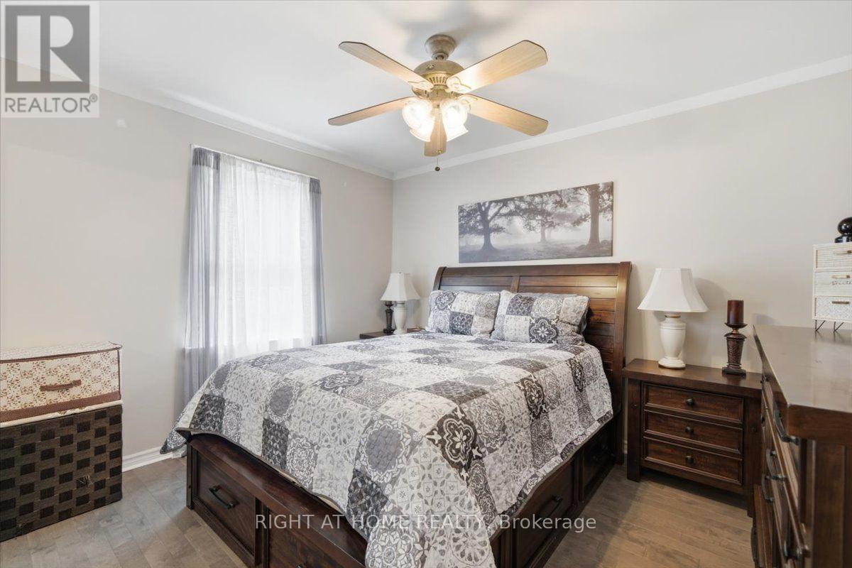 188 Queens Avenue, Toronto, Ontario  M8V 2N9 - Photo 14 - W13622256