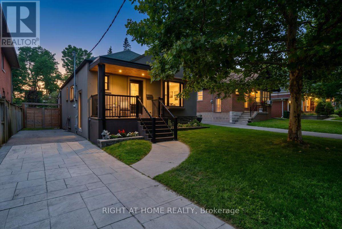 188 Queens Avenue, Toronto, Ontario  M8V 2N9 - Photo 3 - W13622256