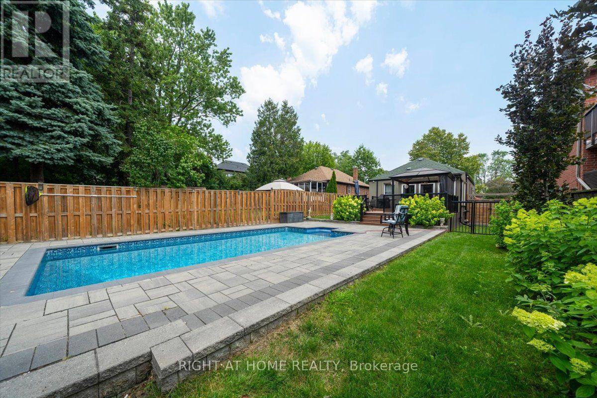 188 Queens Avenue, Toronto, Ontario  M8V 2N9 - Photo 34 - W13622256