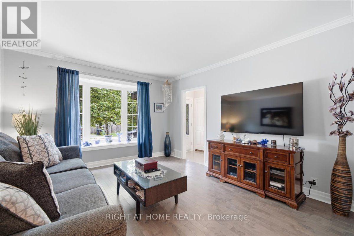 188 Queens Avenue, Toronto, Ontario  M8V 2N9 - Photo 8 - W13622256