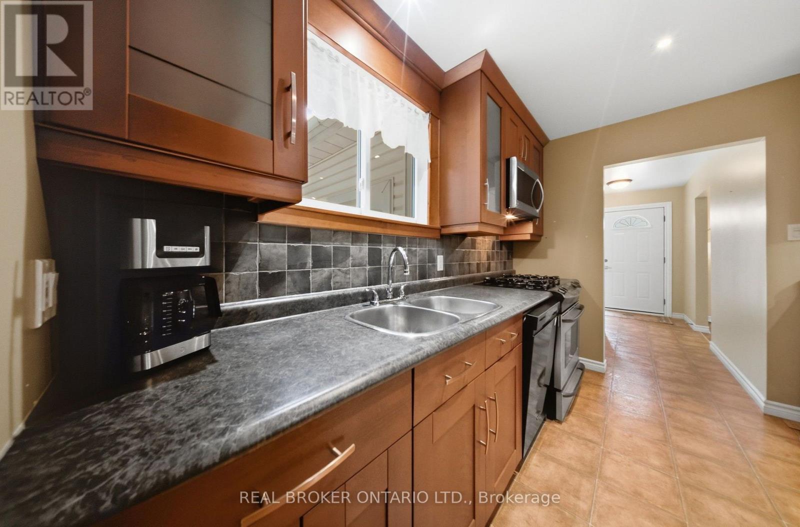 3157 Palmer Drive, Burlington, Ontario  L7M 1L3 - Photo 17 - W13622316
