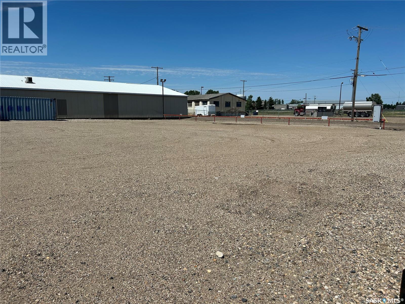 901 5th Street, Estevan, Saskatchewan S4A 0Y8 - Photo 3 - SK044122