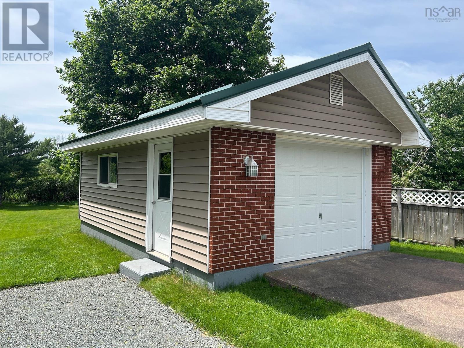 458 Robie Street, Truro, Nova Scotia  B2N 1M3 - Photo 34 - 202615033