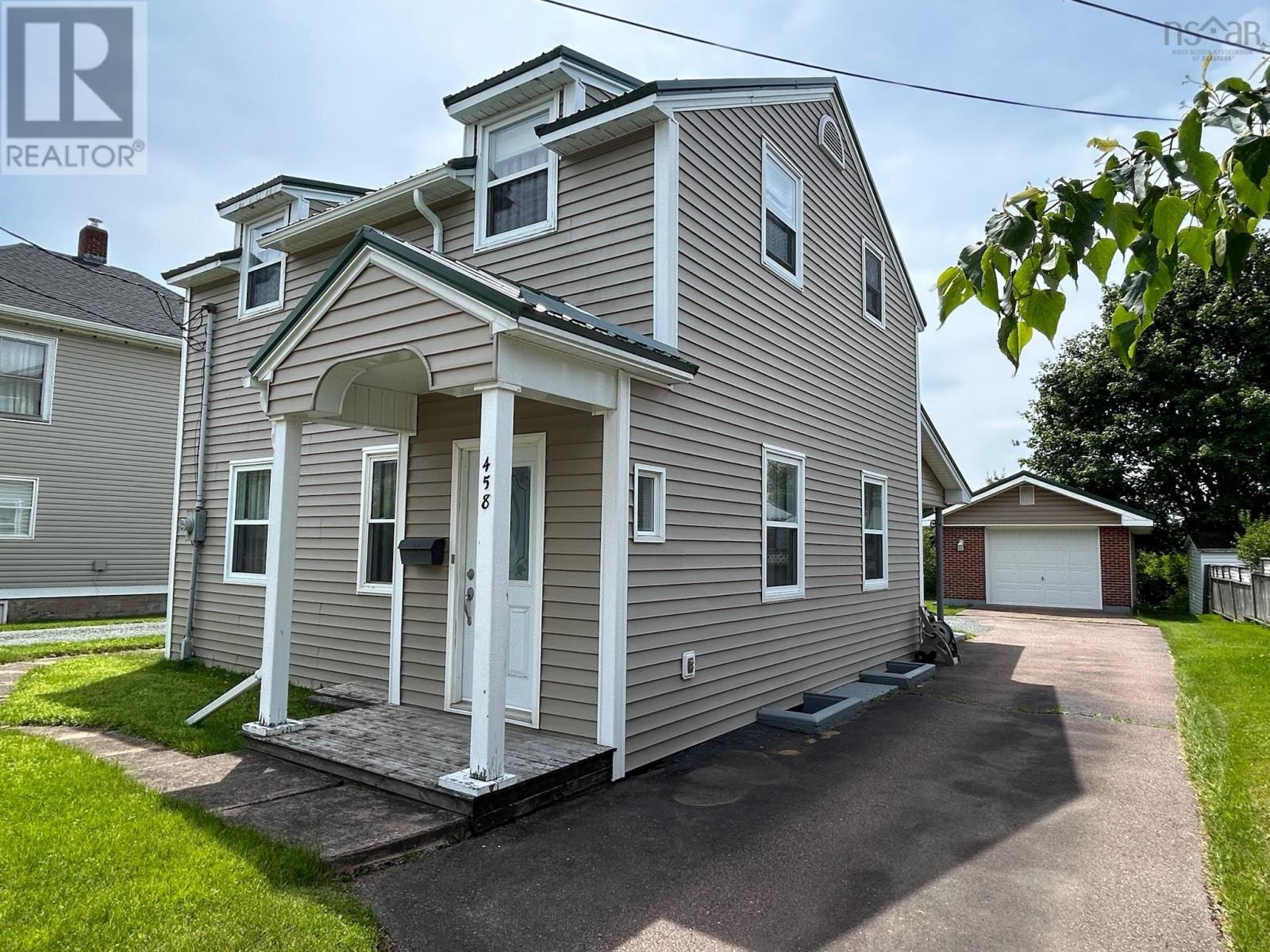 458 Robie Street, Truro, Nova Scotia  B2N 1M3 - Photo 3 - 202615033