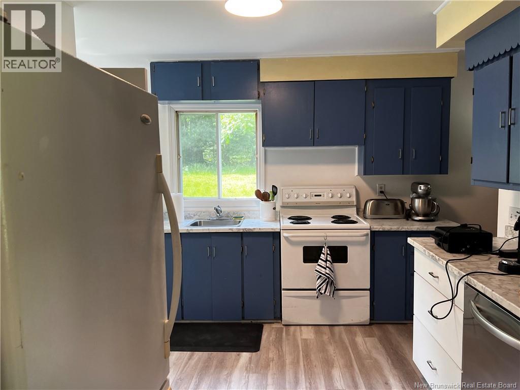 437 Northfield Avenue, Minto, New Brunswick  E4B 3Z2 - Photo 4 - NB145092