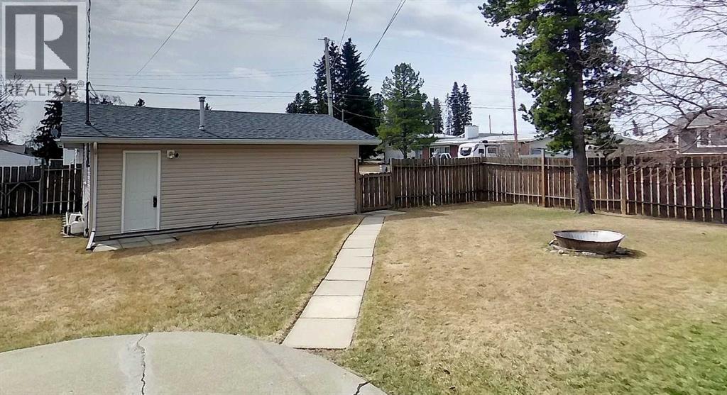 4347 9th Avenue, Edson, Alberta  T7E 1B4 - Photo 39 - A2307247