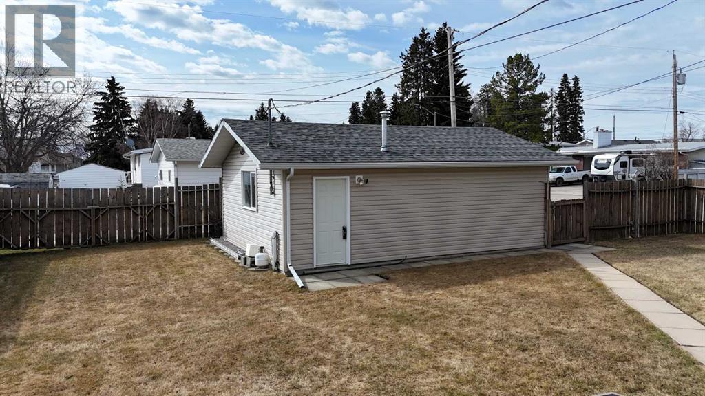 4347 9th Avenue, Edson, Alberta  T7E 1B4 - Photo 40 - A2307247