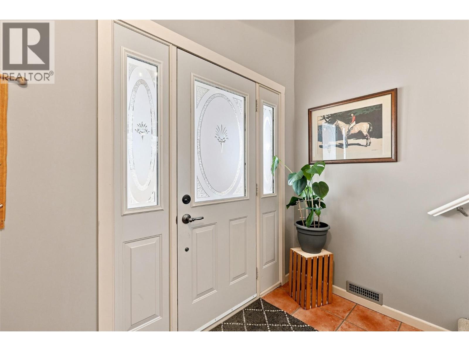 8060 Barnhartvale Road, Kamloops, British Columbia  V2C 6V9 - Photo 7 - 10396191