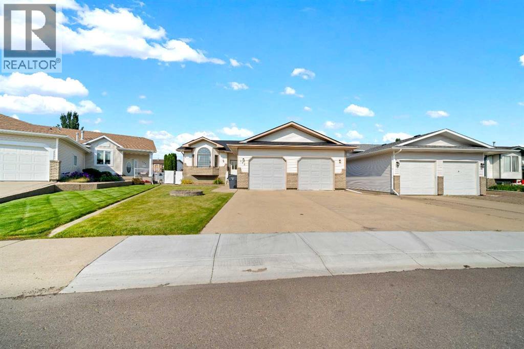 175 Stanfield Way SE, Medicine Hat, Alberta  T1B 4J5 - Photo 2 - A2331483