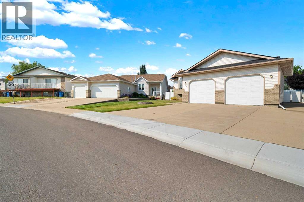 175 Stanfield Way SE, Medicine Hat, Alberta  T1B 4J5 - Photo 3 - A2331483