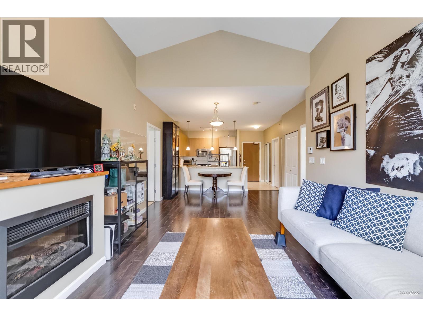 401 275 Ross Drive, New Westminster, British Columbia  V3L 0B6 - Photo 3 - R3150078