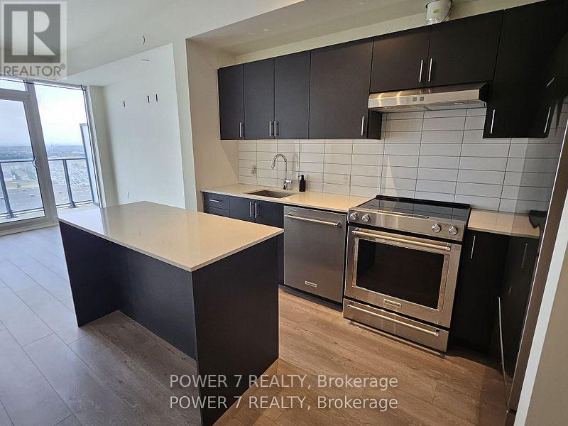 1620 - 9000 Jane Street, Vaughan, Ontario  L4K 2M9 - Photo 2 - N13622460