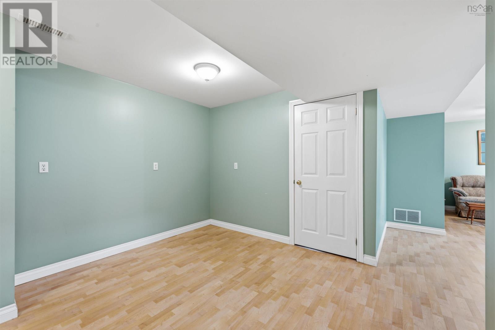 8 Windward Avenue, Dartmouth, Nova Scotia  B2W 2H1 - Photo 32 - 202619158