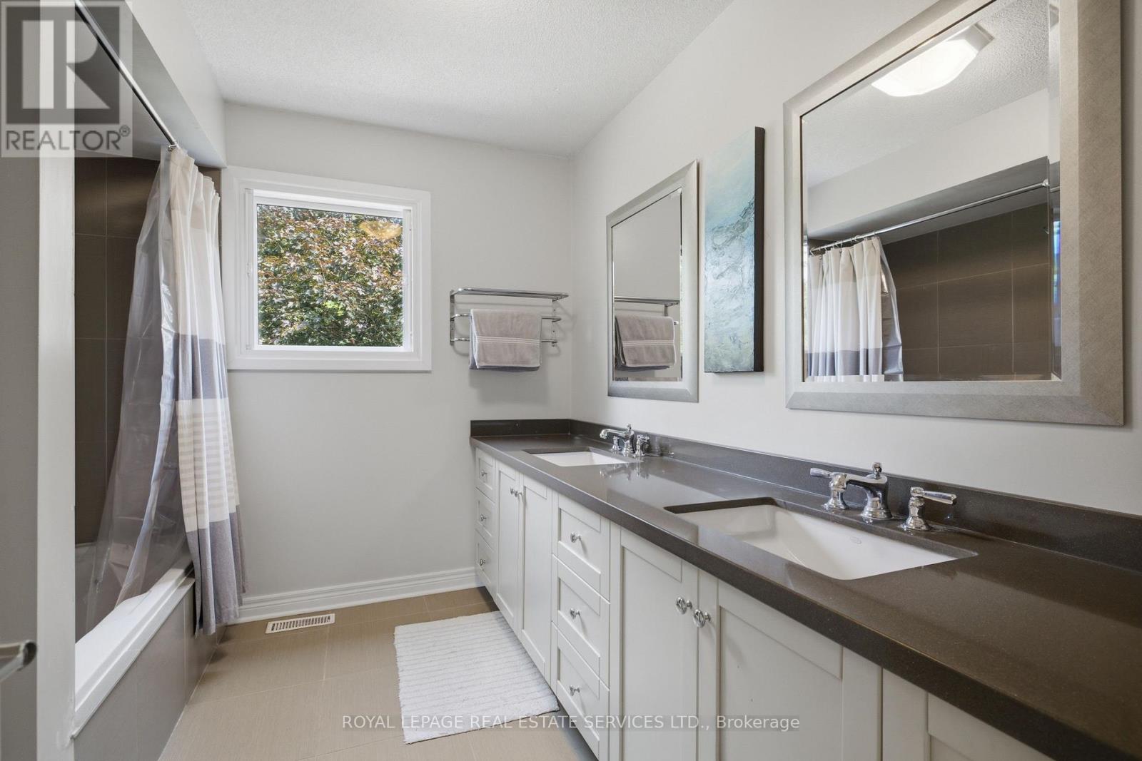 11 Regency Court, Oakville, Ontario  L6H 2P6 - Photo 29 - W13622380